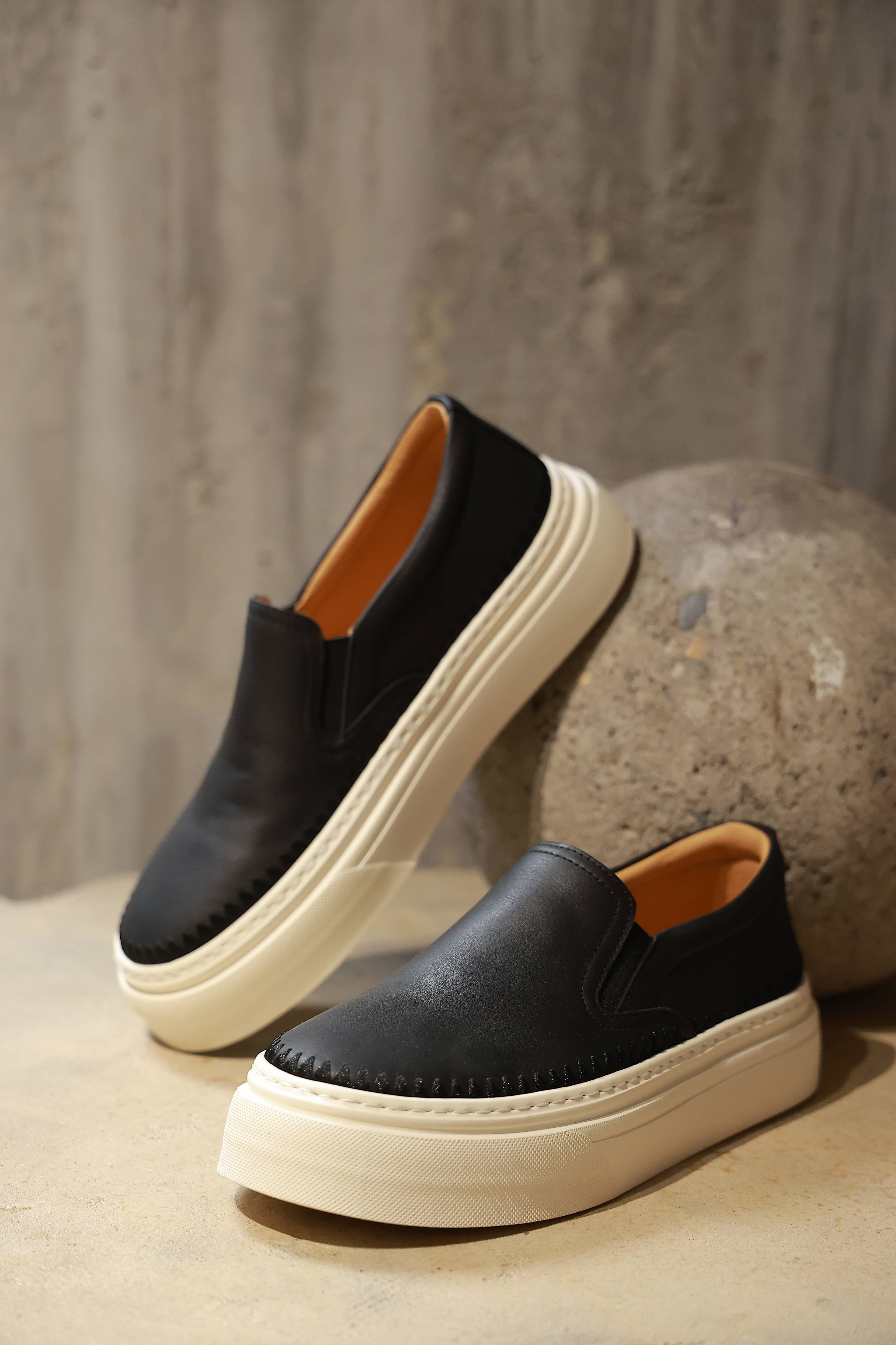 Keda Sneakers / QORA / 39 2