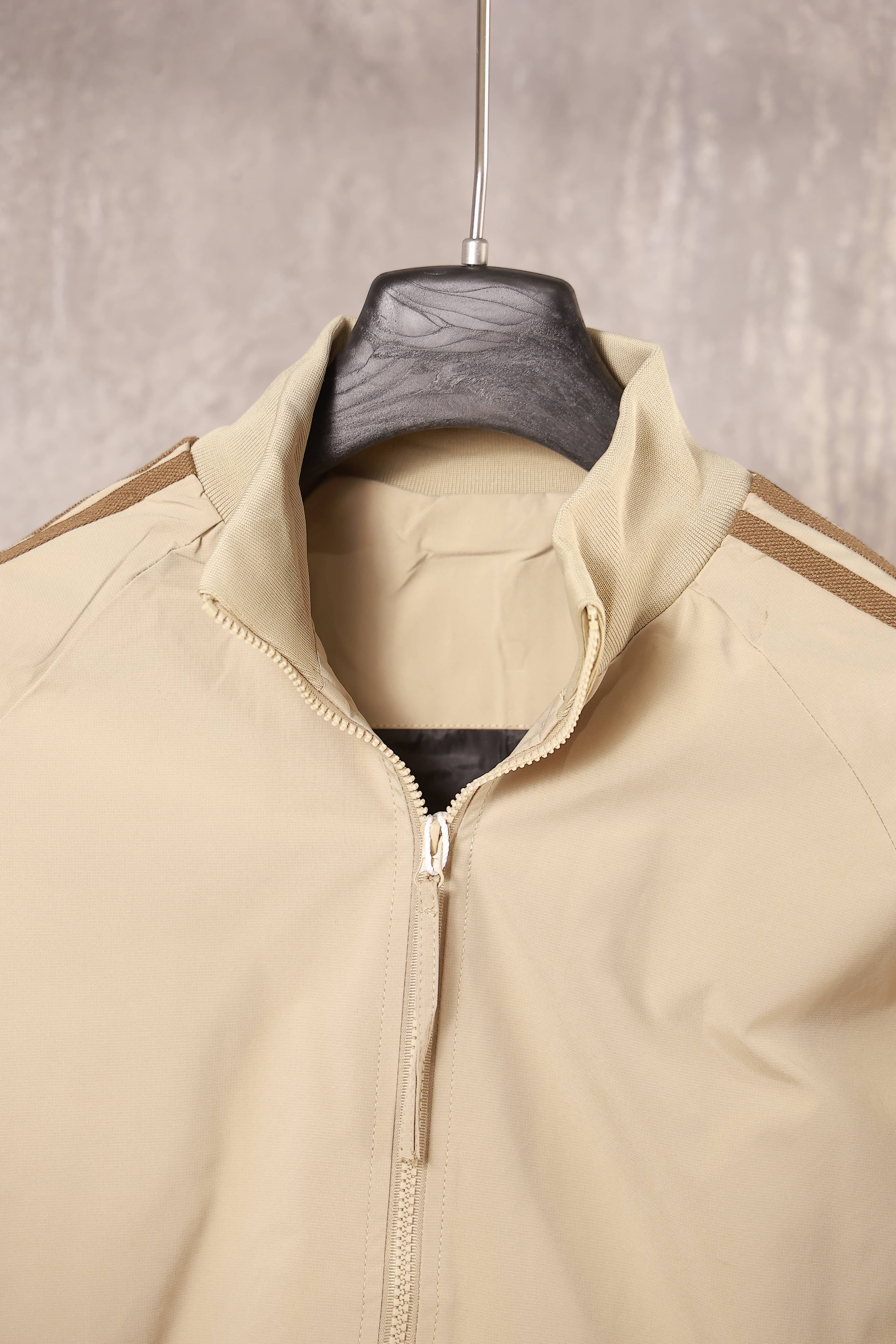 Vetrovka Tikka Yoqa Chiziqli / 2XL / BEJIVIY 2