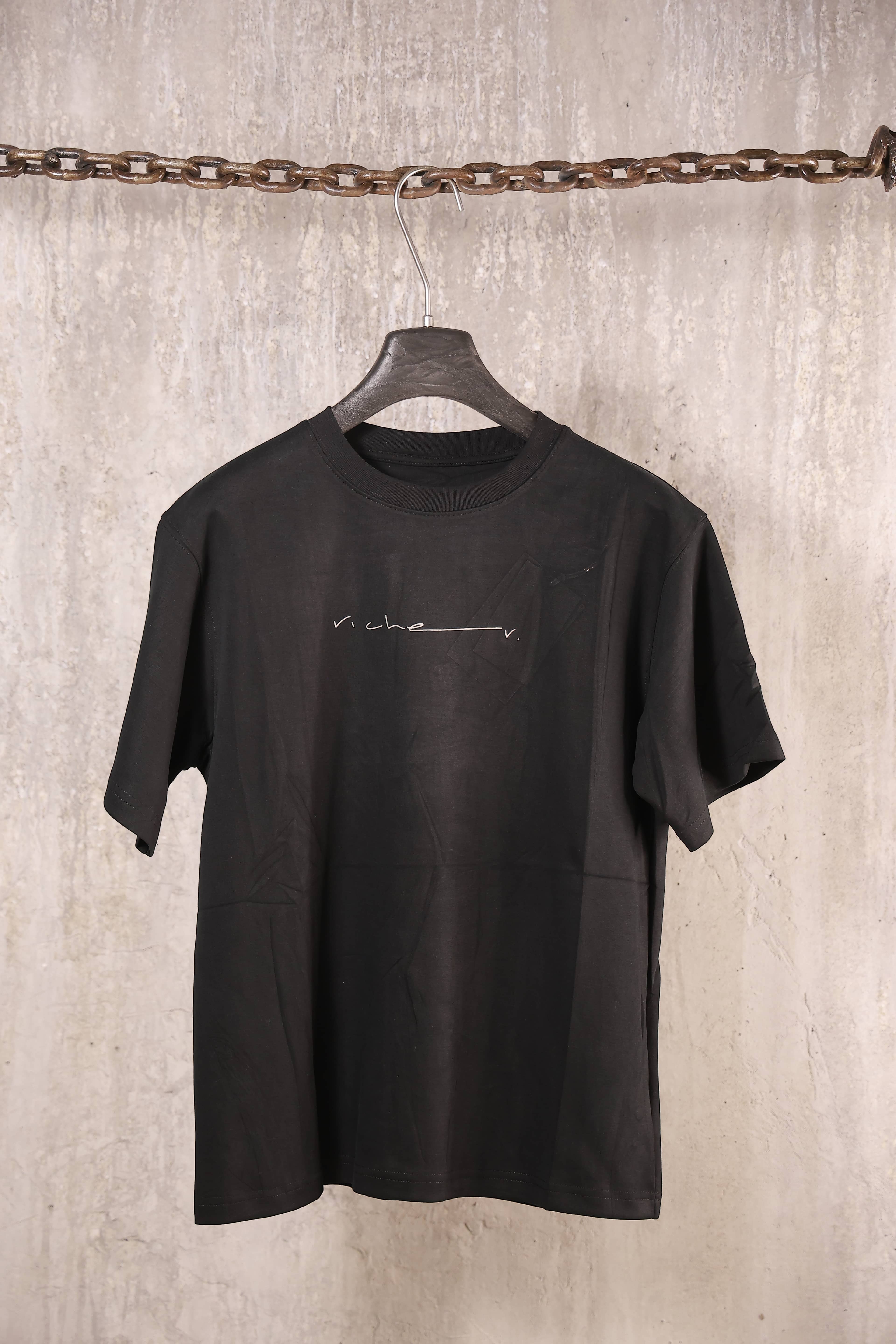 Futbolka Oversize Vichev / QORA / L 1