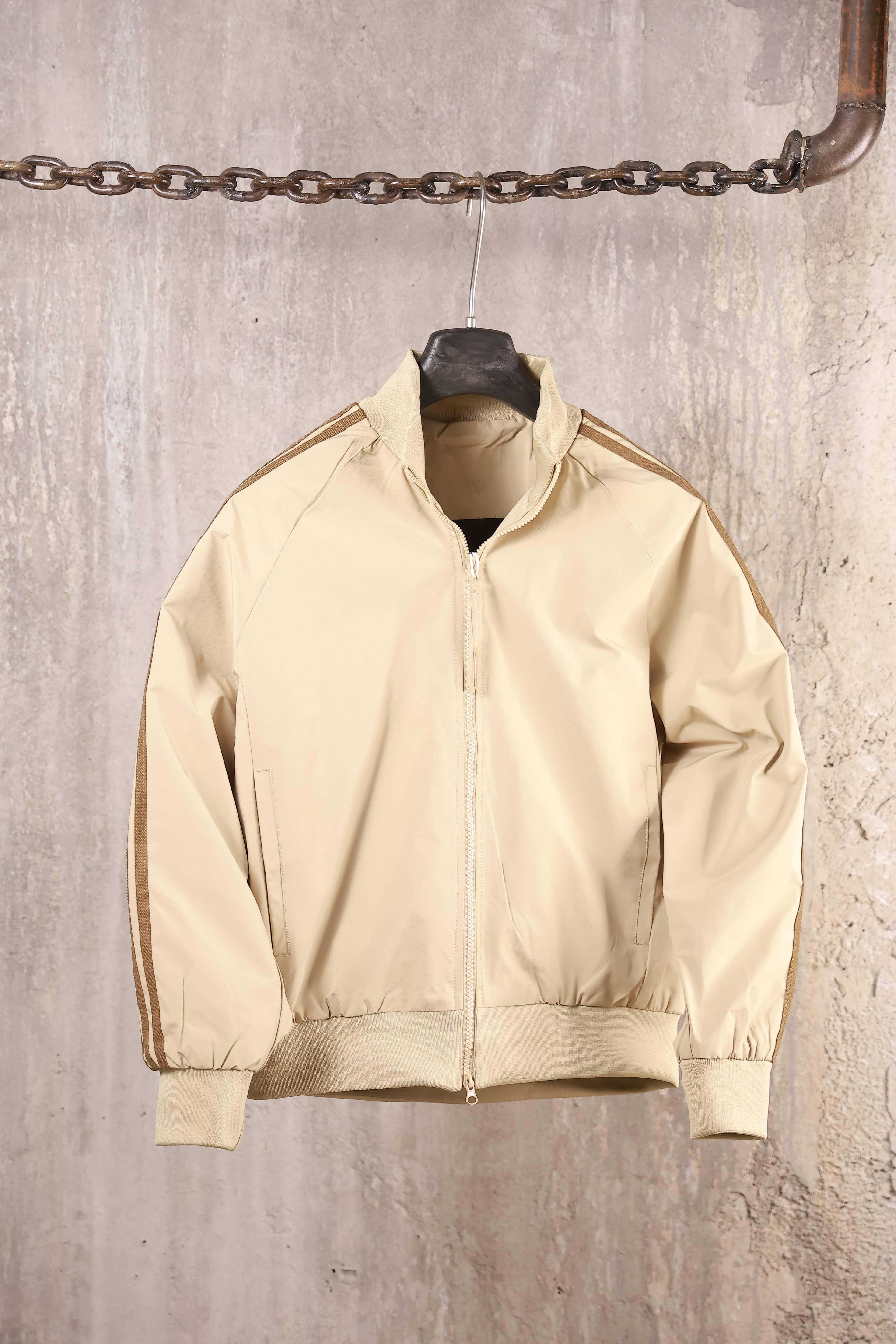 Vetrovka Tikka Yoqa Chiziqli / 2XL / BEJIVIY 1