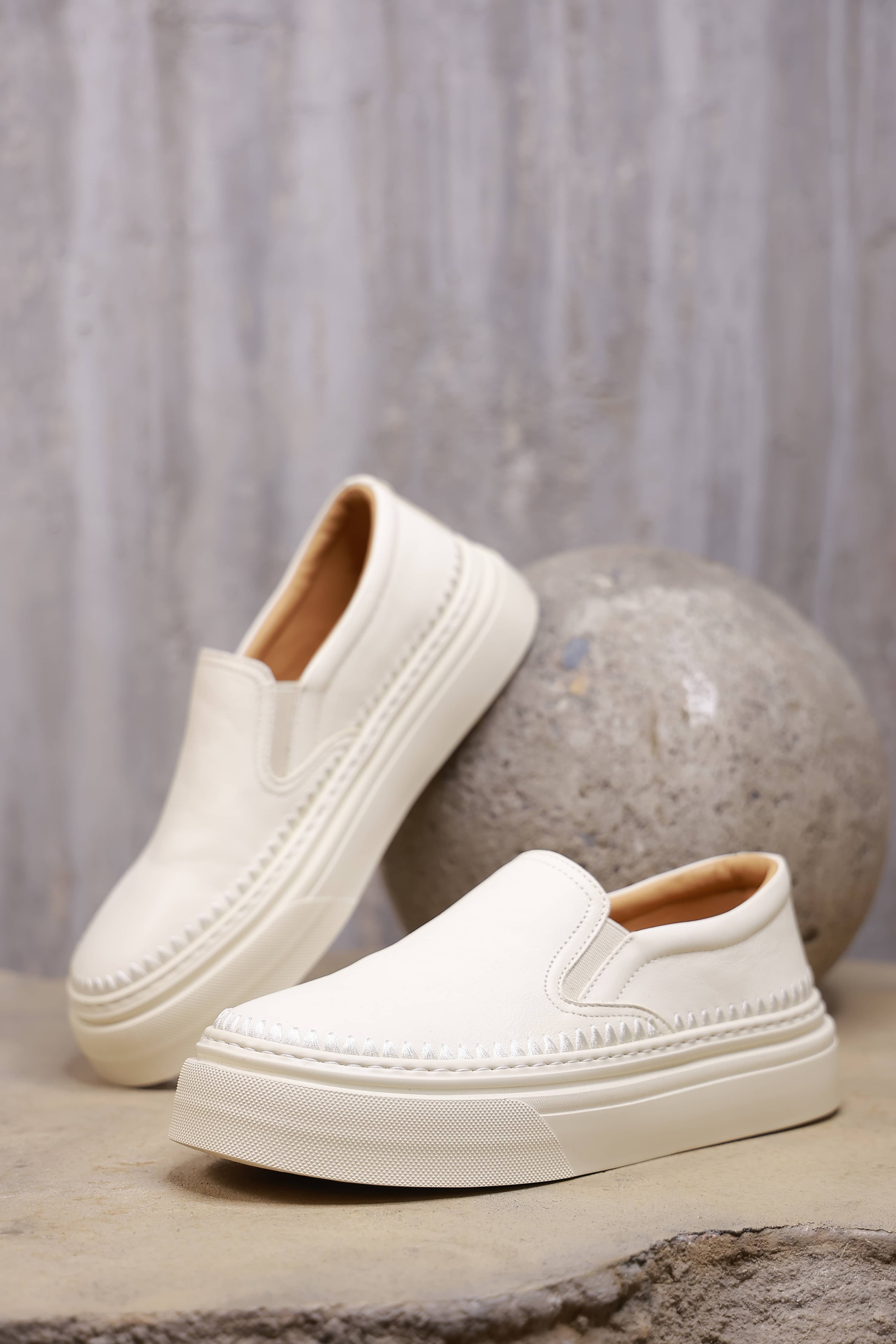 Keda Sneakers / OQ / 39 3