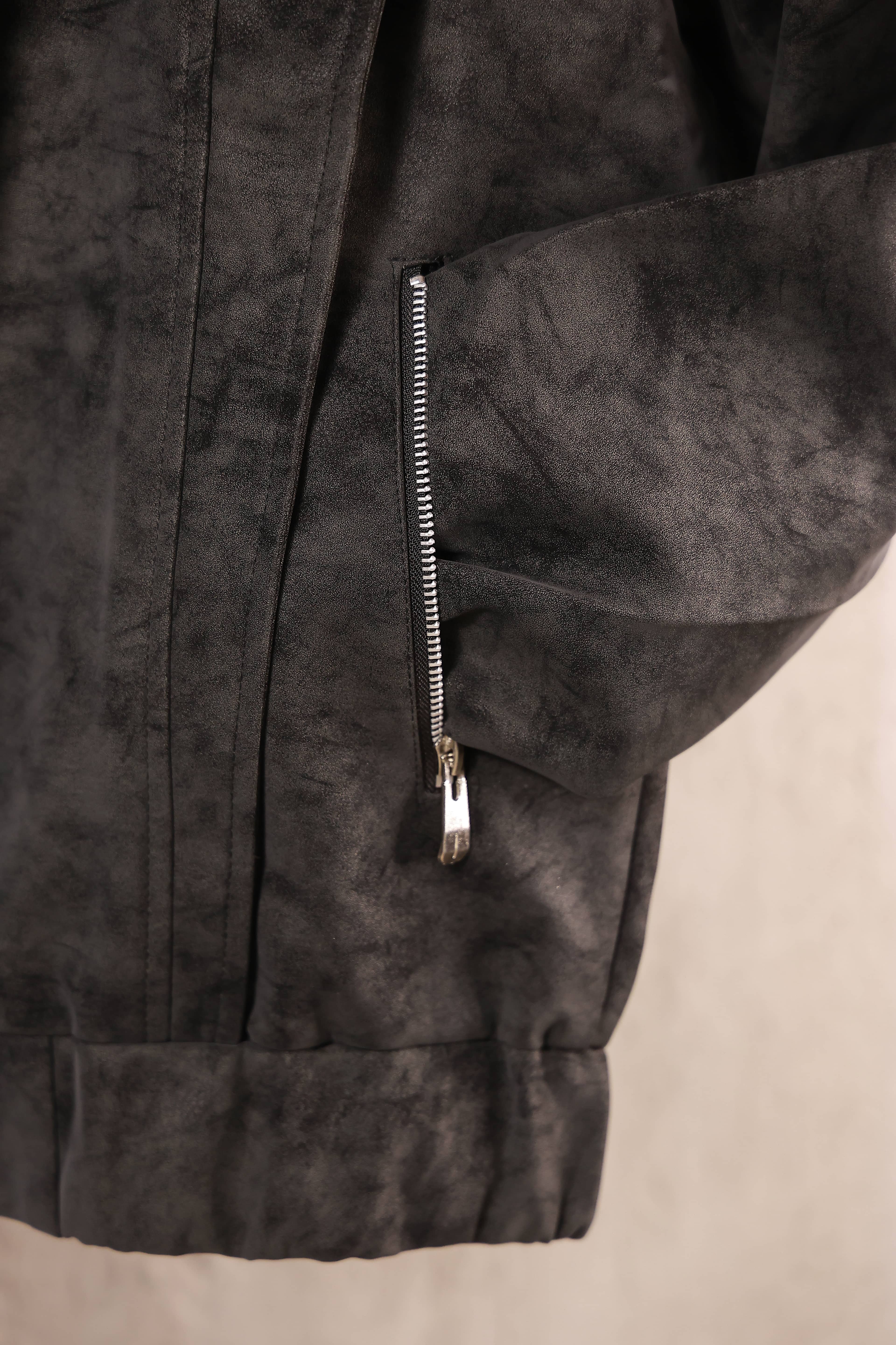 Vetrovka Yoqa Piston / QORA / M 4
