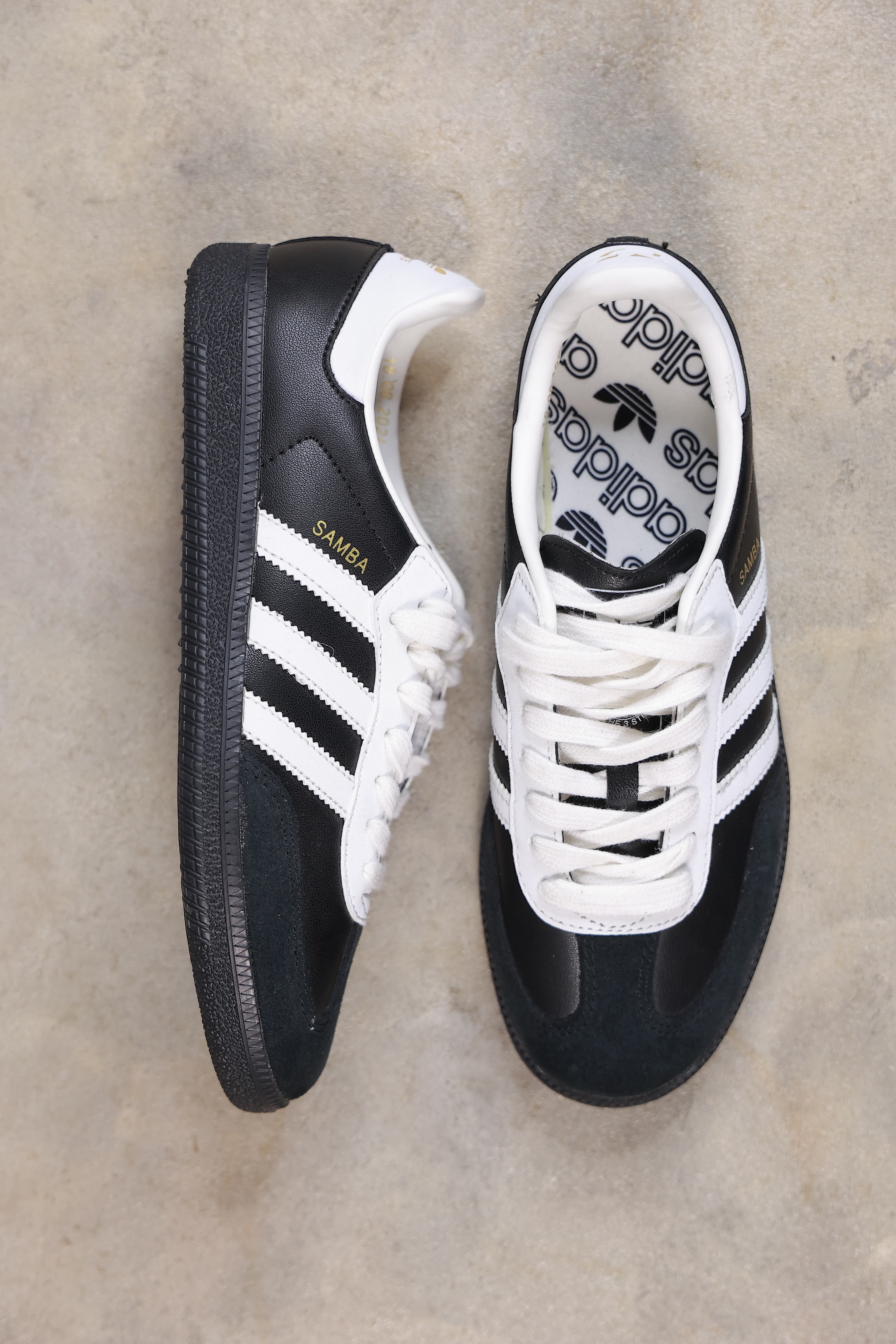 Adidas Samba / QORA / 42