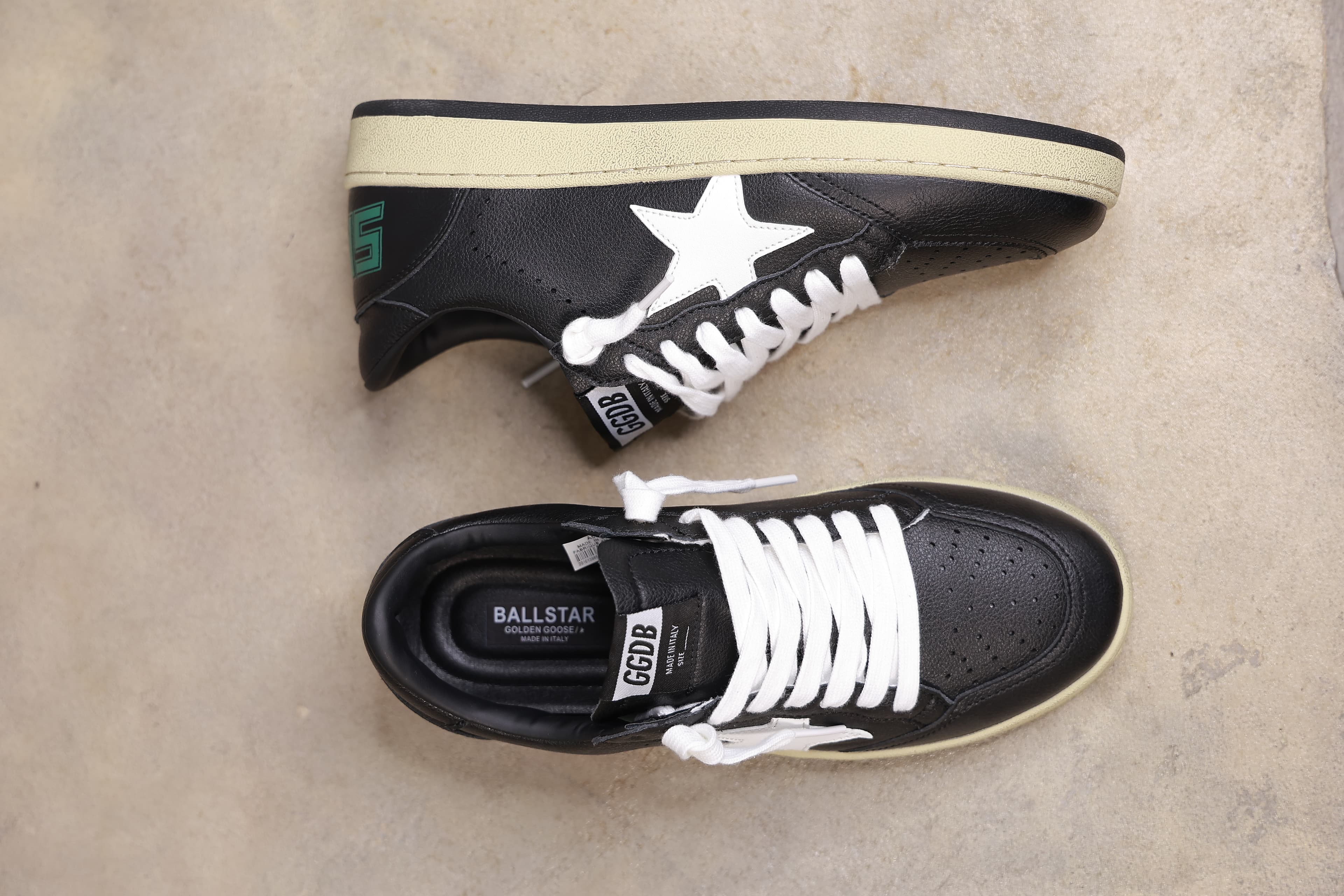 Golden Goose Black / QORA / 40